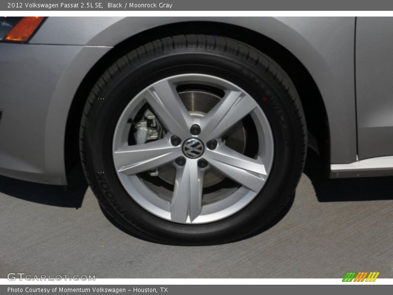 Black / Moonrock Gray 2012 Volkswagen Passat 2.5L SE