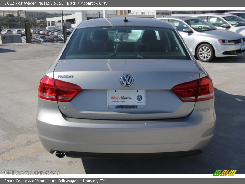 Black / Moonrock Gray 2012 Volkswagen Passat 2.5L SE