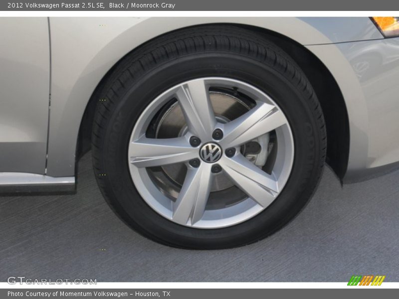 Black / Moonrock Gray 2012 Volkswagen Passat 2.5L SE