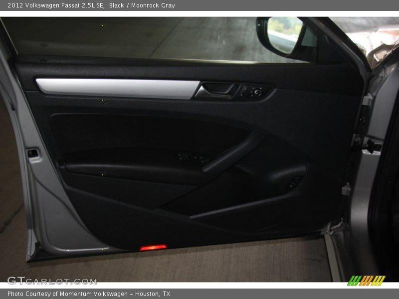 Black / Moonrock Gray 2012 Volkswagen Passat 2.5L SE