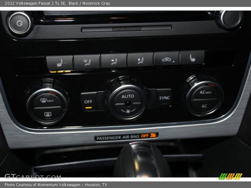 Black / Moonrock Gray 2012 Volkswagen Passat 2.5L SE