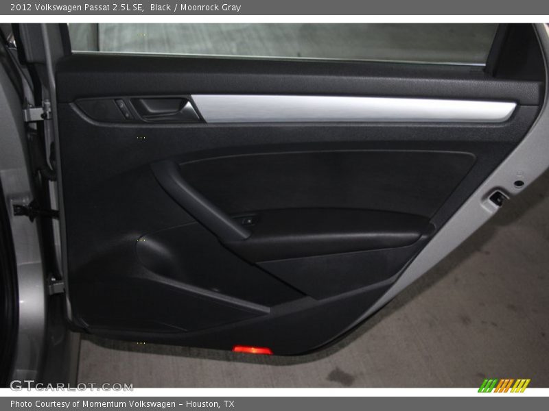Black / Moonrock Gray 2012 Volkswagen Passat 2.5L SE