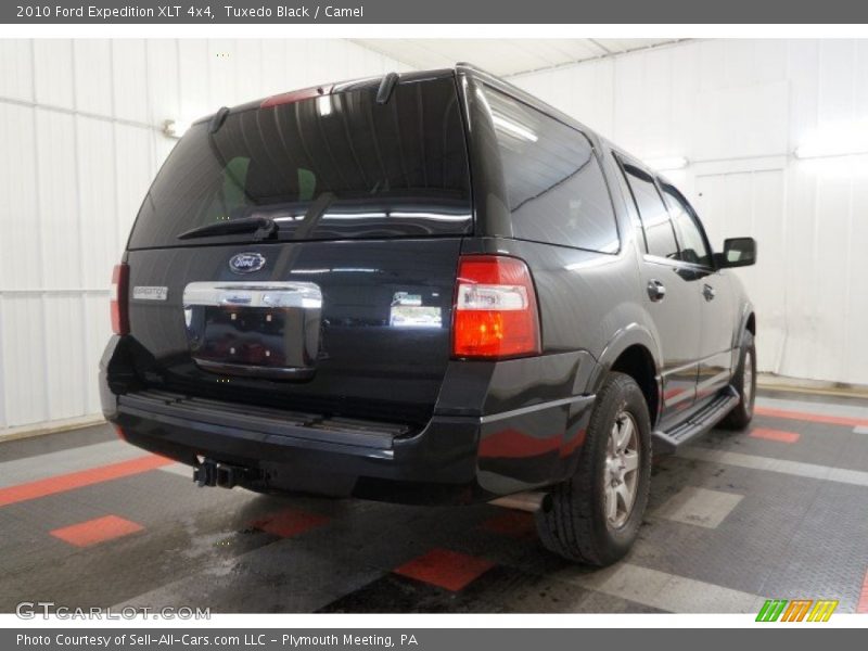 Tuxedo Black / Camel 2010 Ford Expedition XLT 4x4
