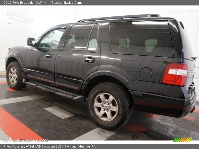 Tuxedo Black / Camel 2010 Ford Expedition XLT 4x4