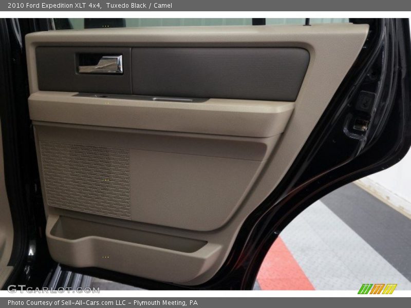 Tuxedo Black / Camel 2010 Ford Expedition XLT 4x4
