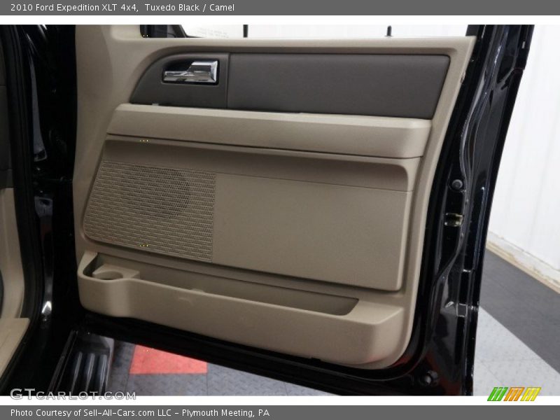 Tuxedo Black / Camel 2010 Ford Expedition XLT 4x4