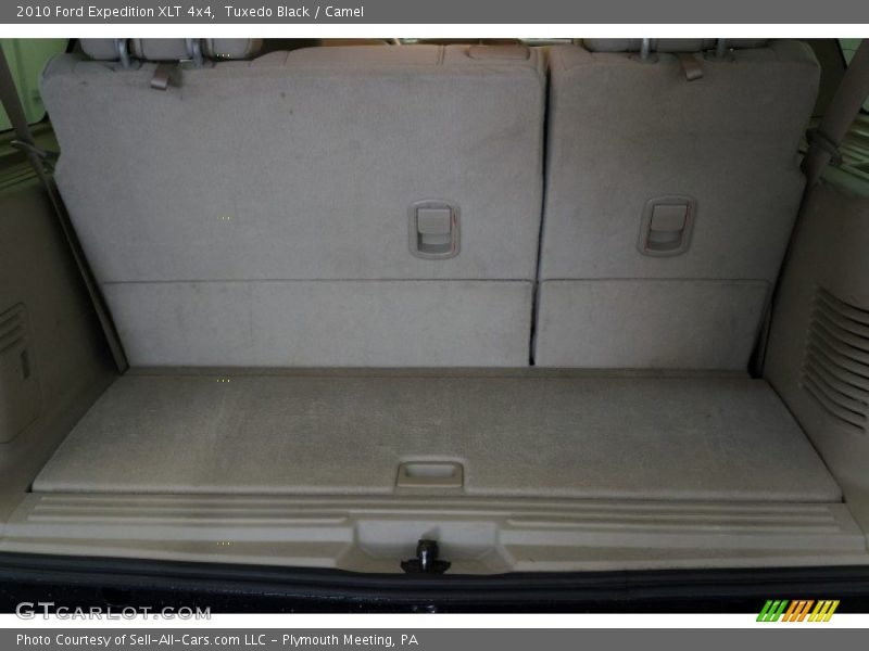 Tuxedo Black / Camel 2010 Ford Expedition XLT 4x4