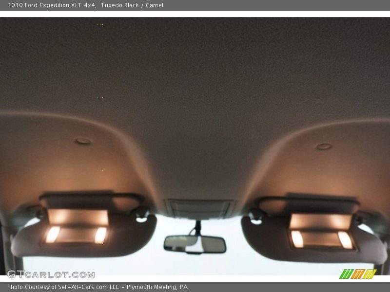 Tuxedo Black / Camel 2010 Ford Expedition XLT 4x4