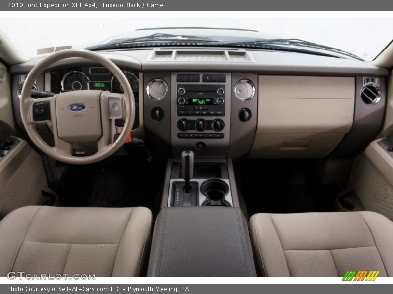 Tuxedo Black / Camel 2010 Ford Expedition XLT 4x4