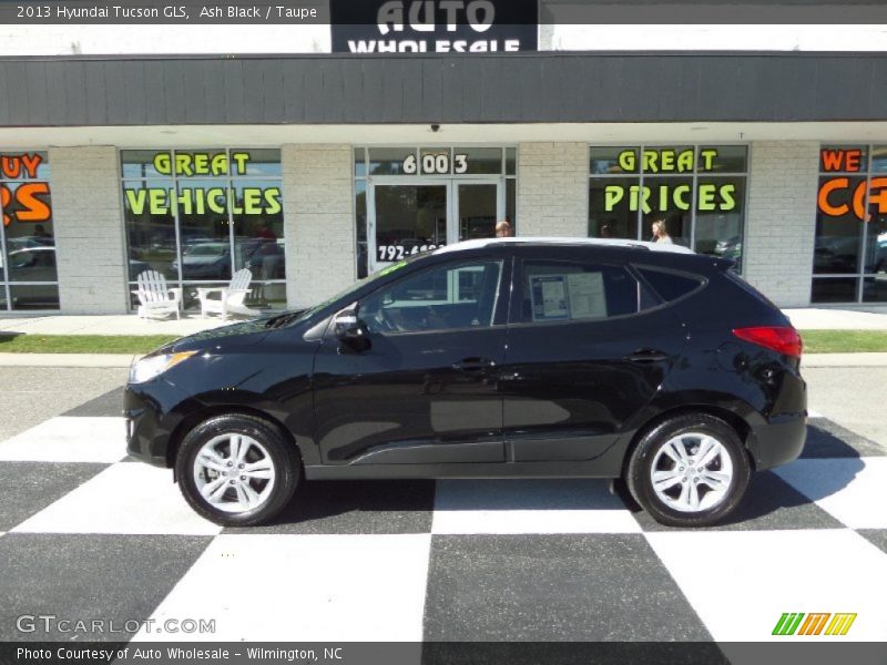 Ash Black / Taupe 2013 Hyundai Tucson GLS