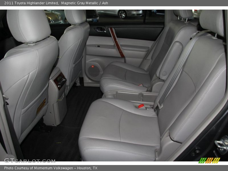 Magnetic Gray Metallic / Ash 2011 Toyota Highlander Limited
