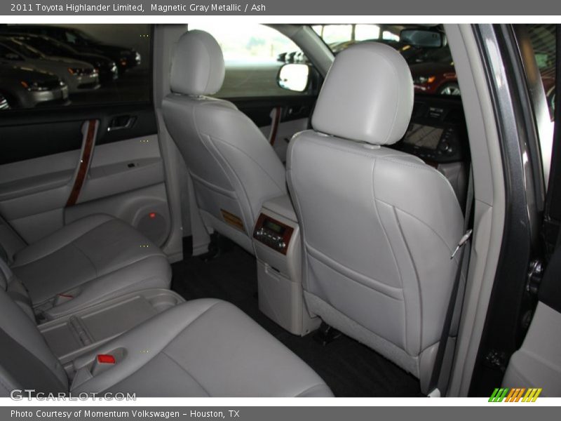 Magnetic Gray Metallic / Ash 2011 Toyota Highlander Limited