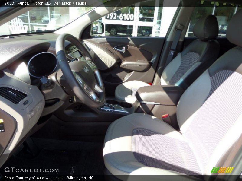 Ash Black / Taupe 2013 Hyundai Tucson GLS