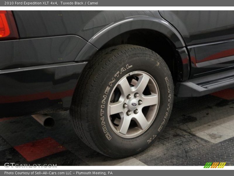 Tuxedo Black / Camel 2010 Ford Expedition XLT 4x4