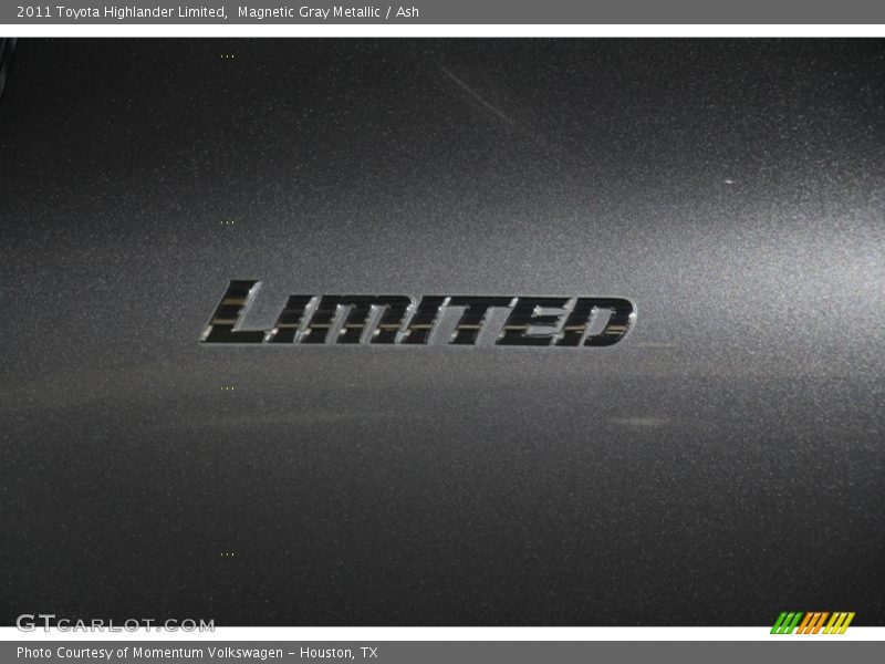 Magnetic Gray Metallic / Ash 2011 Toyota Highlander Limited