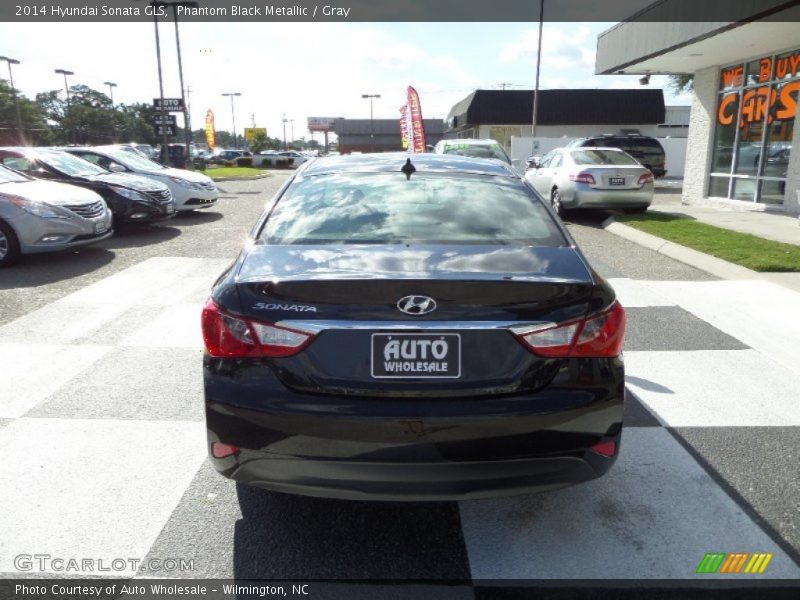 Phantom Black Metallic / Gray 2014 Hyundai Sonata GLS