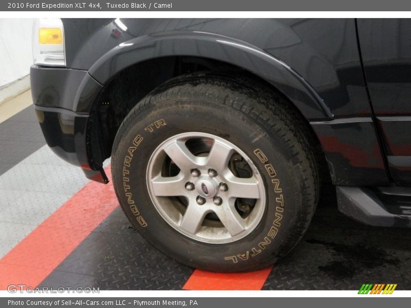 Tuxedo Black / Camel 2010 Ford Expedition XLT 4x4