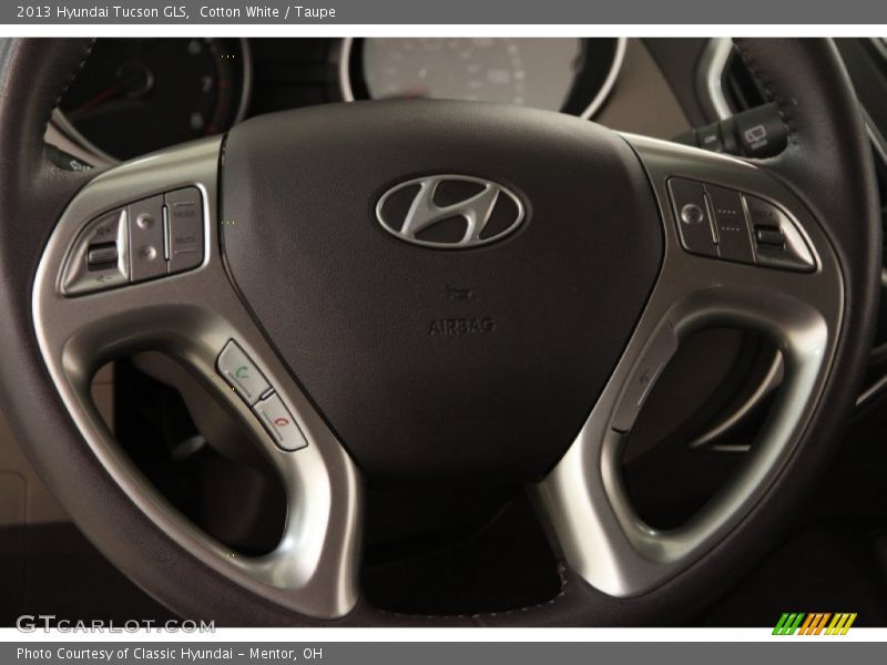 Cotton White / Taupe 2013 Hyundai Tucson GLS