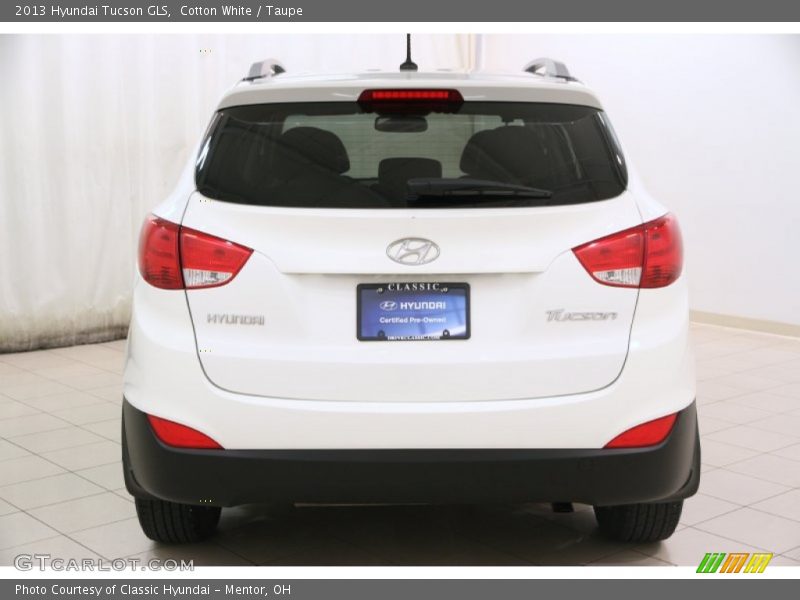 Cotton White / Taupe 2013 Hyundai Tucson GLS