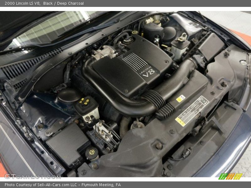 Black / Deep Charcoal 2000 Lincoln LS V8