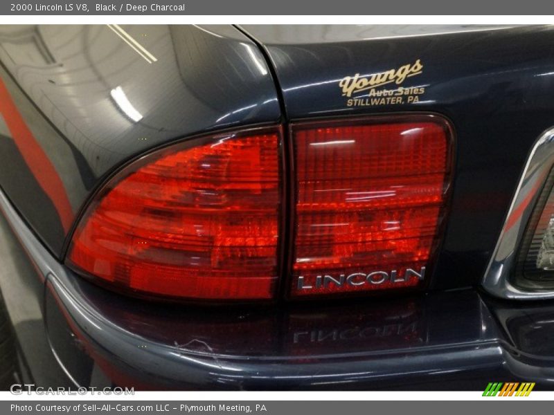 Black / Deep Charcoal 2000 Lincoln LS V8