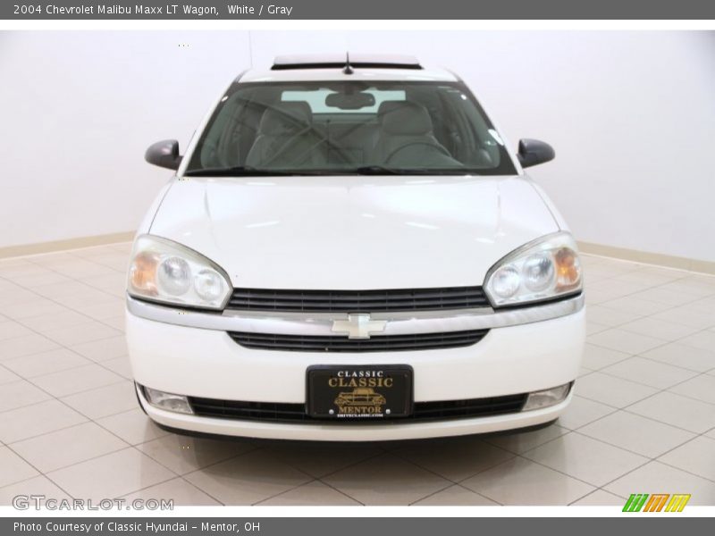 White / Gray 2004 Chevrolet Malibu Maxx LT Wagon
