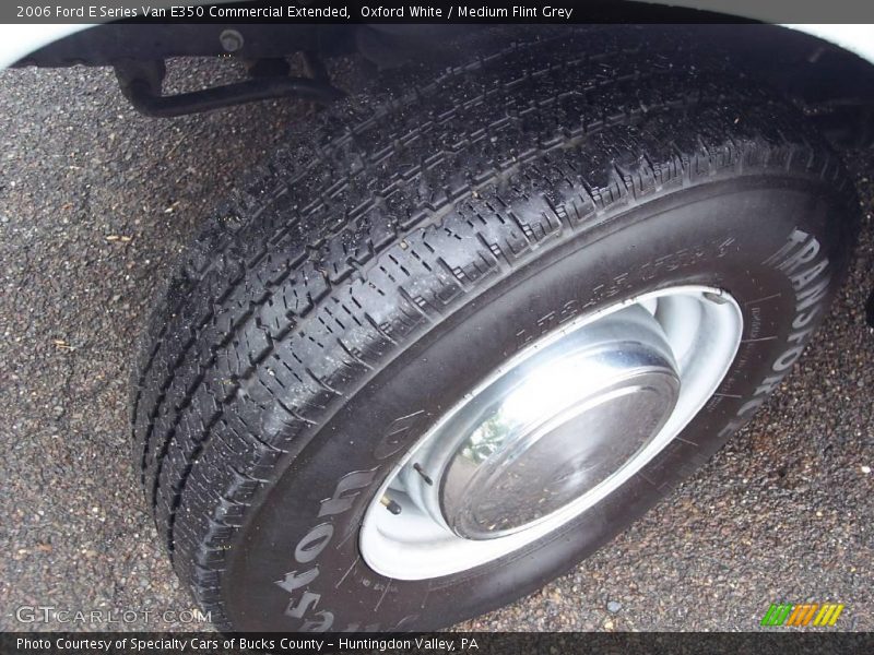 Oxford White / Medium Flint Grey 2006 Ford E Series Van E350 Commercial Extended