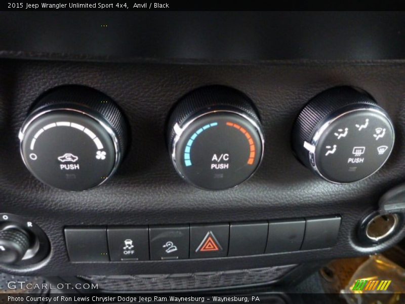 Anvil / Black 2015 Jeep Wrangler Unlimited Sport 4x4