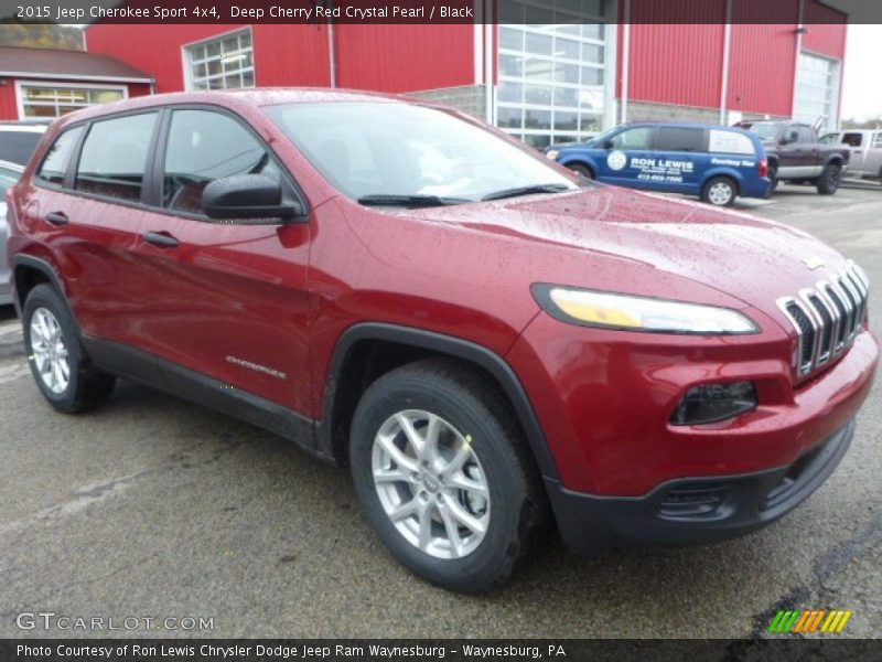 Front 3/4 View of 2015 Cherokee Sport 4x4
