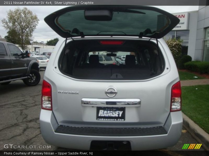 Silver Lightning / Graphite 2011 Nissan Pathfinder SV 4x4