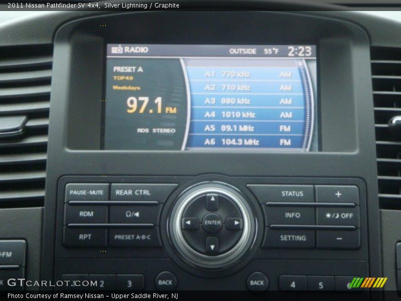 Silver Lightning / Graphite 2011 Nissan Pathfinder SV 4x4