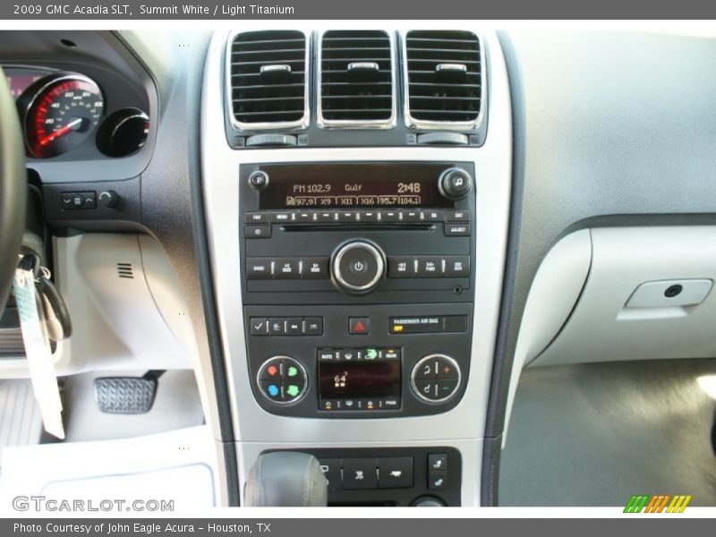 Summit White / Light Titanium 2009 GMC Acadia SLT