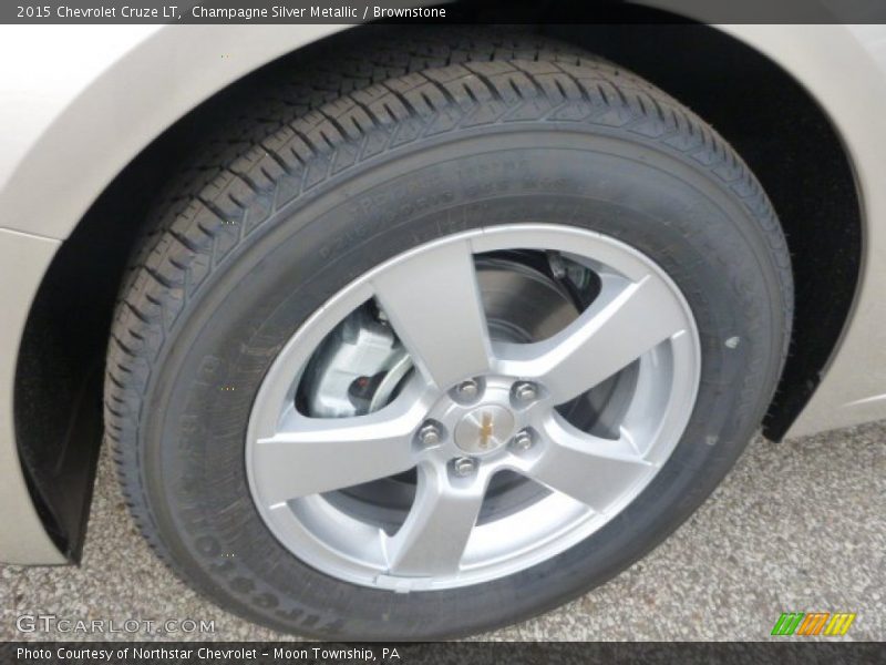 Champagne Silver Metallic / Brownstone 2015 Chevrolet Cruze LT