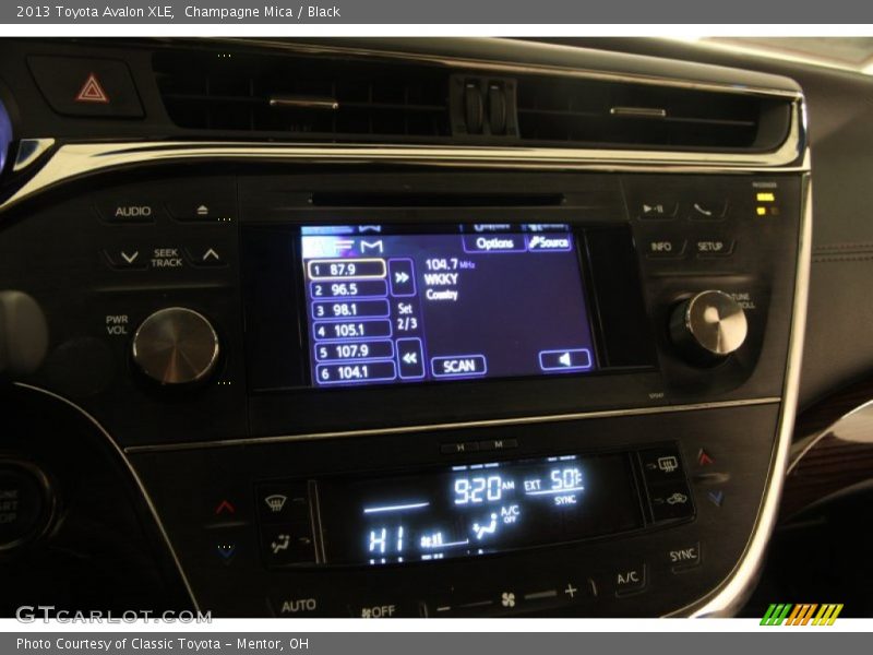 Champagne Mica / Black 2013 Toyota Avalon XLE