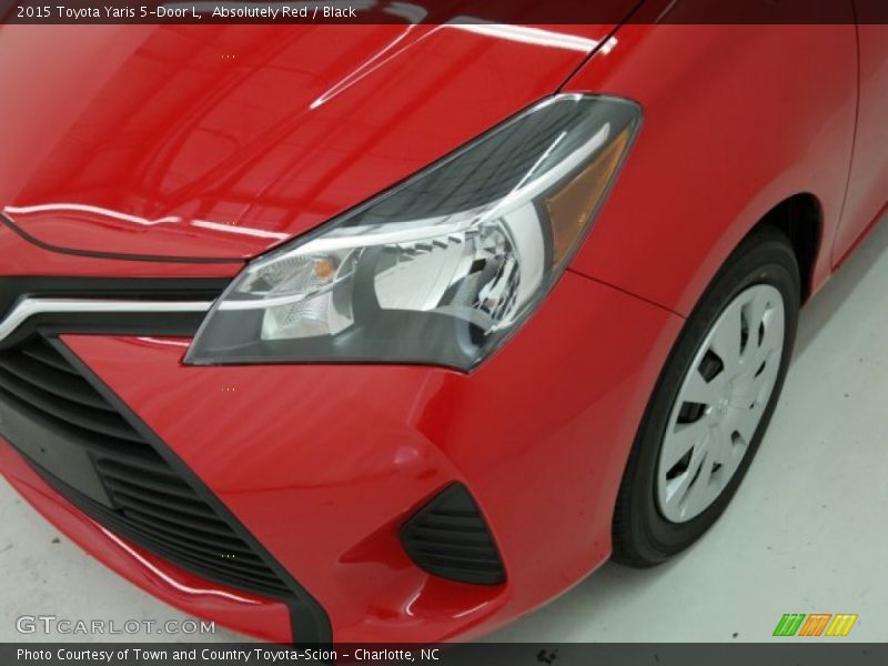 Absolutely Red / Black 2015 Toyota Yaris 5-Door L
