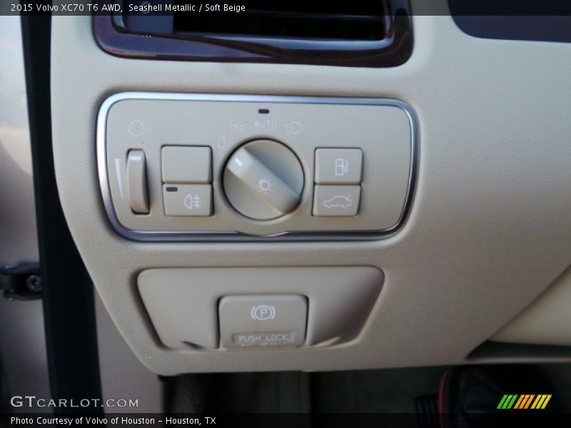 Seashell Metallic / Soft Beige 2015 Volvo XC70 T6 AWD
