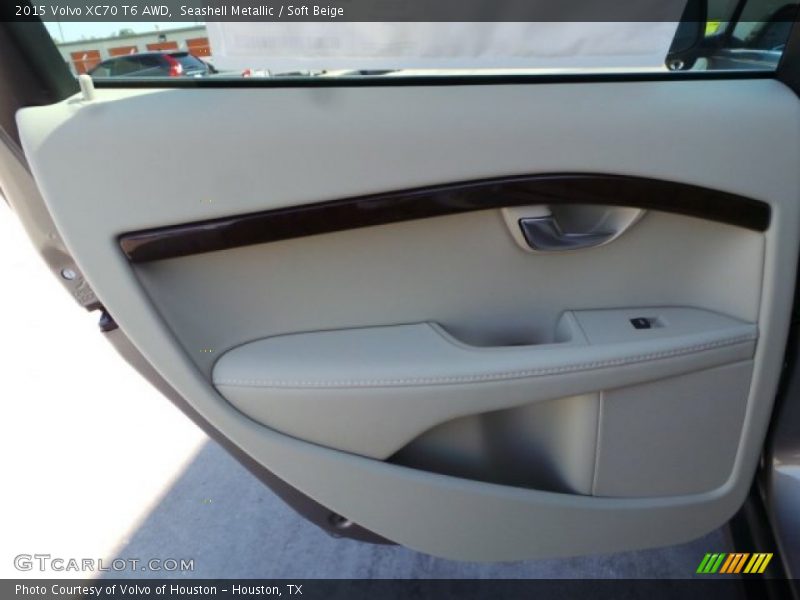 Seashell Metallic / Soft Beige 2015 Volvo XC70 T6 AWD