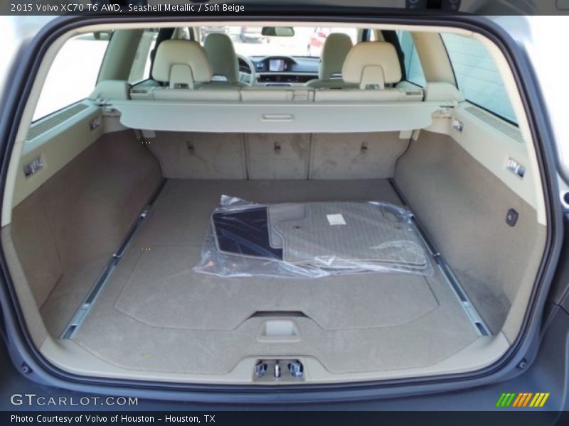 Seashell Metallic / Soft Beige 2015 Volvo XC70 T6 AWD