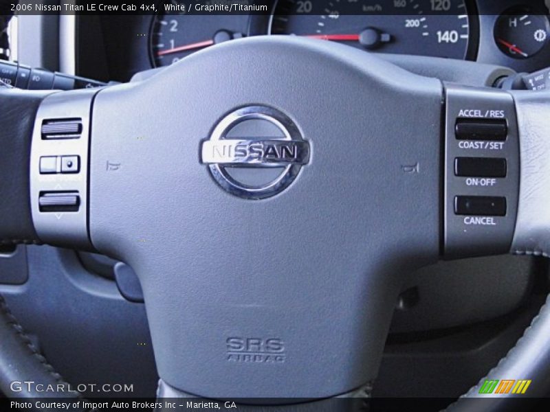 White / Graphite/Titanium 2006 Nissan Titan LE Crew Cab 4x4