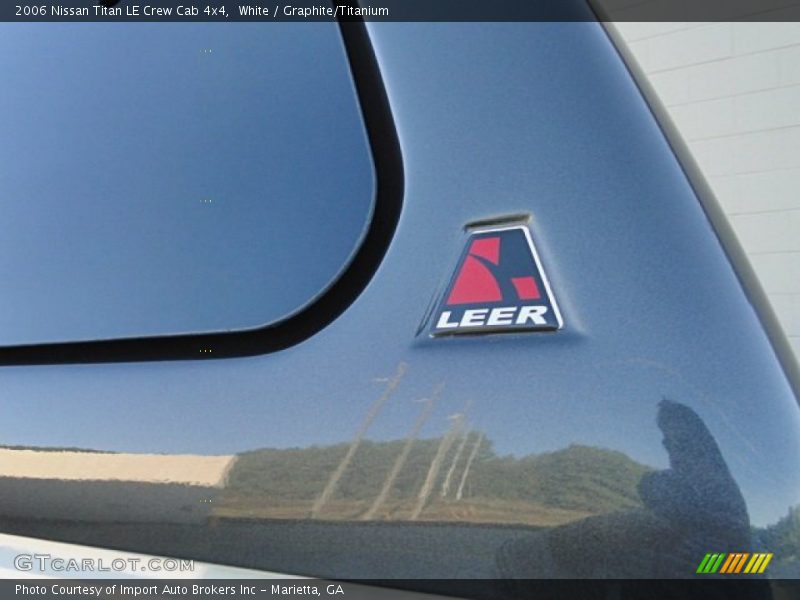White / Graphite/Titanium 2006 Nissan Titan LE Crew Cab 4x4