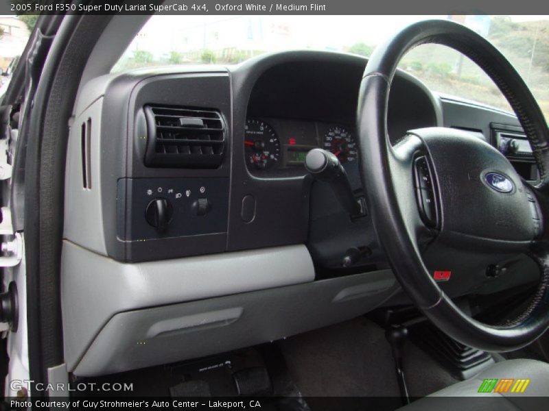 Oxford White / Medium Flint 2005 Ford F350 Super Duty Lariat SuperCab 4x4