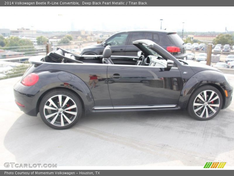 Deep Black Pearl Metallic / Titan Black 2014 Volkswagen Beetle R-Line Convertible