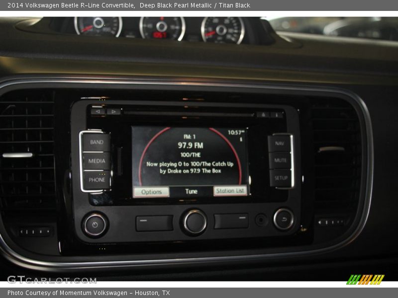 Controls of 2014 Beetle R-Line Convertible