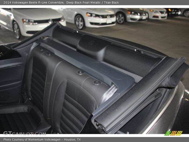 Deep Black Pearl Metallic / Titan Black 2014 Volkswagen Beetle R-Line Convertible