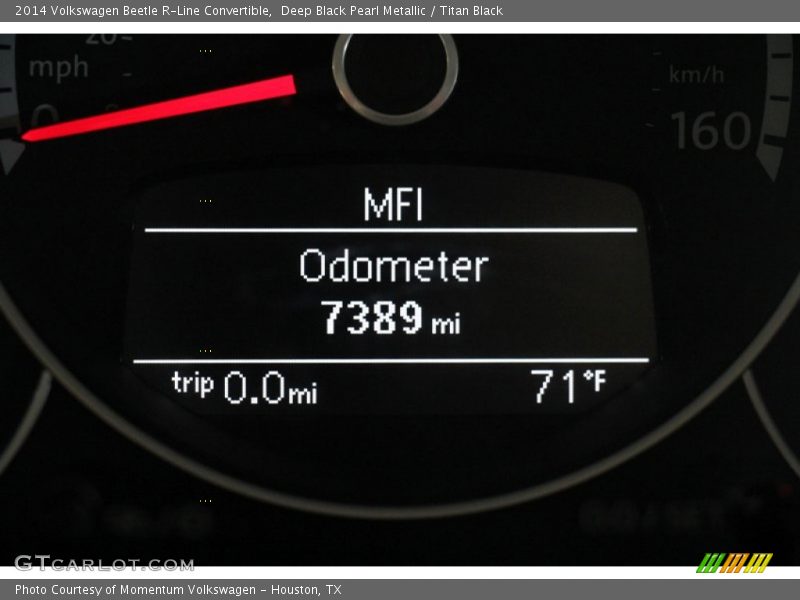 Deep Black Pearl Metallic / Titan Black 2014 Volkswagen Beetle R-Line Convertible