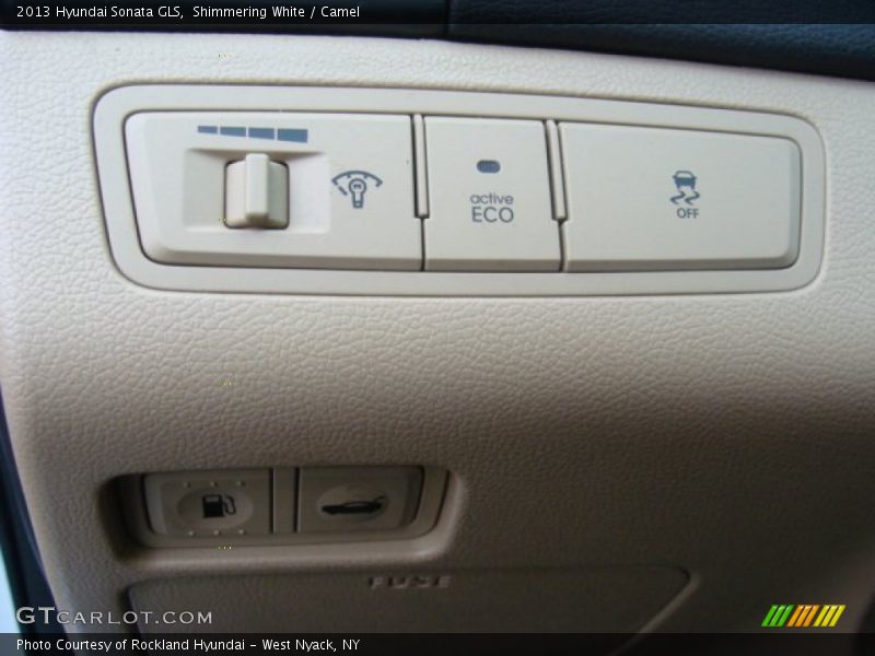 Shimmering White / Camel 2013 Hyundai Sonata GLS