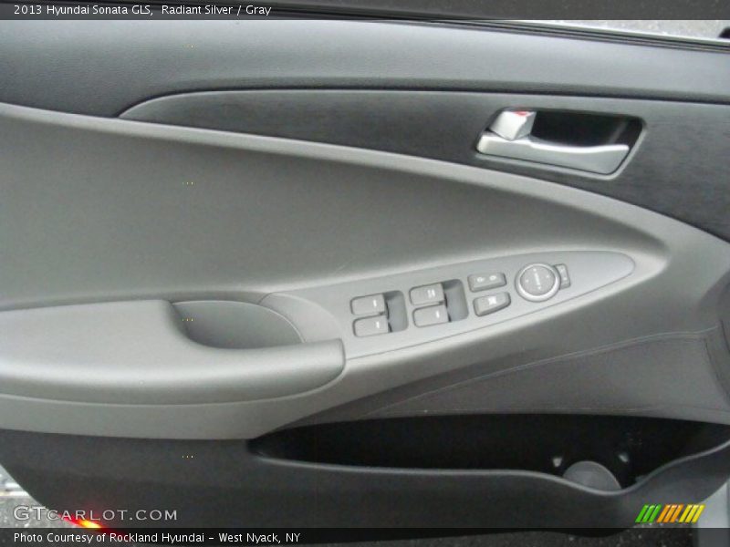 Radiant Silver / Gray 2013 Hyundai Sonata GLS