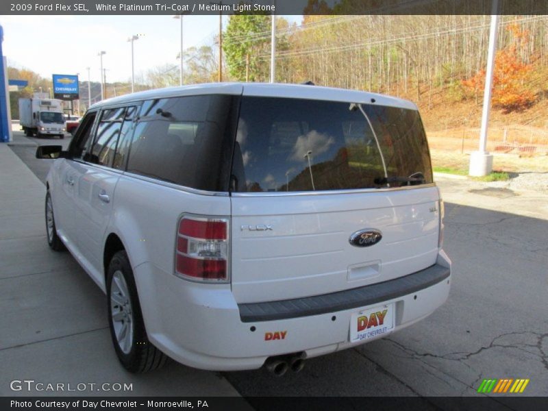 White Platinum Tri-Coat / Medium Light Stone 2009 Ford Flex SEL