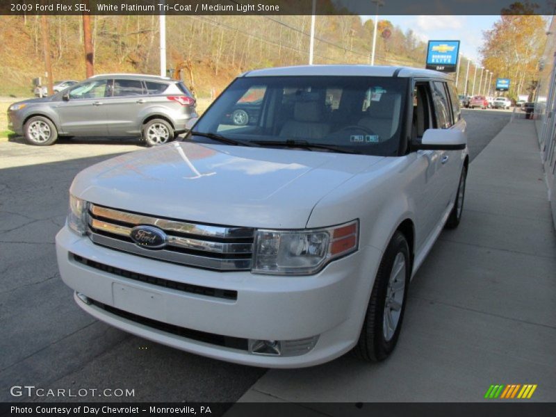 White Platinum Tri-Coat / Medium Light Stone 2009 Ford Flex SEL