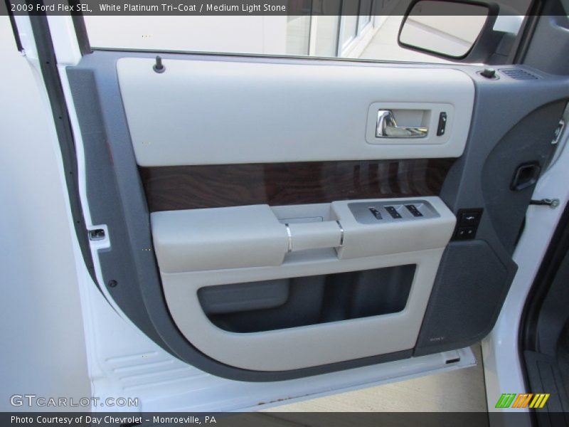 White Platinum Tri-Coat / Medium Light Stone 2009 Ford Flex SEL
